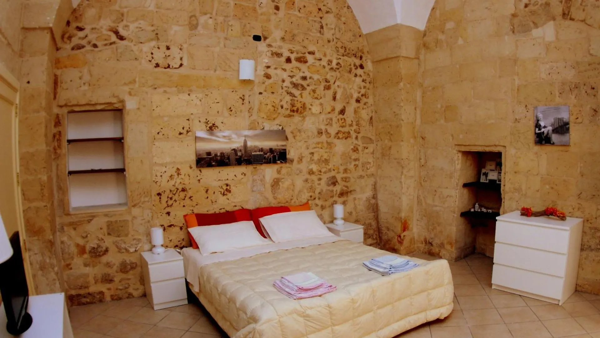 Casa Fortunato Corte Adorni location